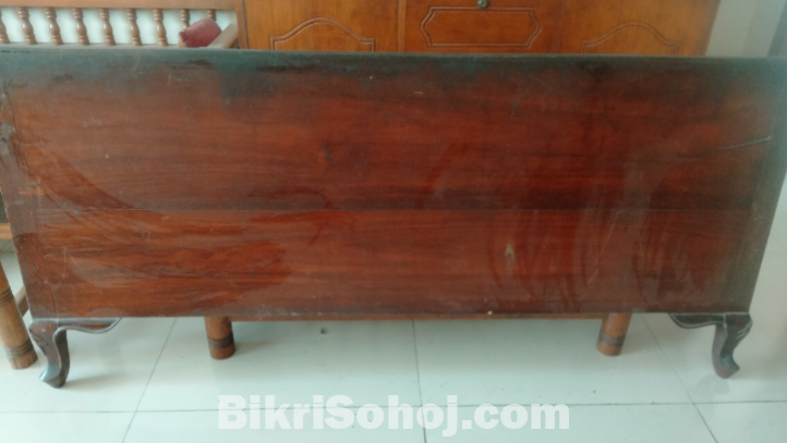 পুরাতন ডাবল খাট